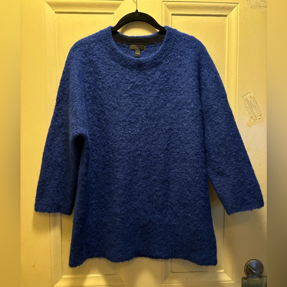 J.CREW SWEATER,SIZE SMALL, Excellent Condition